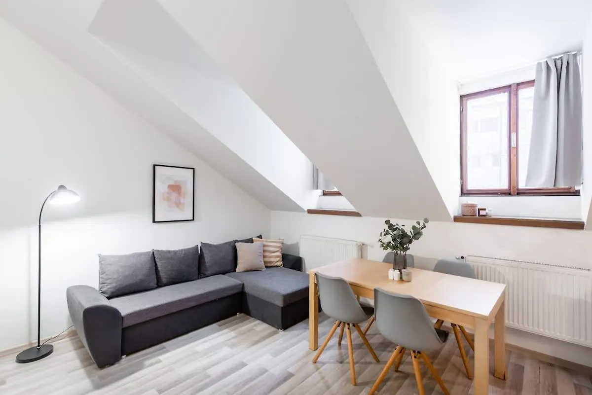 Elegant 4-Guest Retreat Near Old Town Apartment Prague